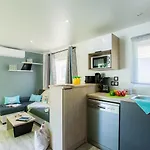 Zecamping 4 Etoiles Familial Espace Aquatique Locatif Tv Lv Clim 4*