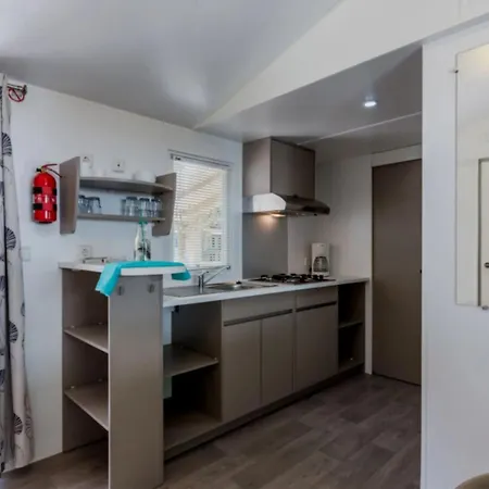 Zecamping 4 Etoiles Familial Espace Aquatique Locatif Tv Lv Clim
