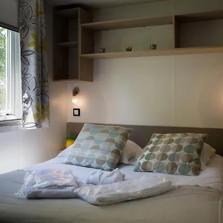 Zecamping 4 Etoiles Familial Espace Aquatique Locatif Tv Lv Clim Camping Sérignan