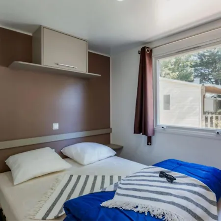 Camping 4 Etoiles - Parc Aquatique - Ccbfbbg 4*