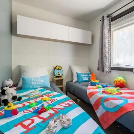 Zecamping 4 Etoiles Familial Espace Aquatique Locatif Tv Lv Clim Κάμπινγκ 4*