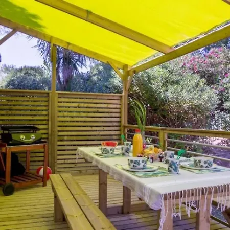 Zecamping 4 Etoiles Familial Espace Aquatique Locatif Tv Lv Clim Κάμπινγκ