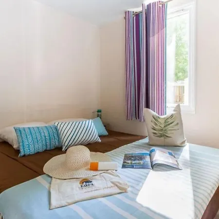 キャンプ場 Zecamping 4 Etoiles Familial Espace Aquatique Locatif Tv Lv Clim 4*