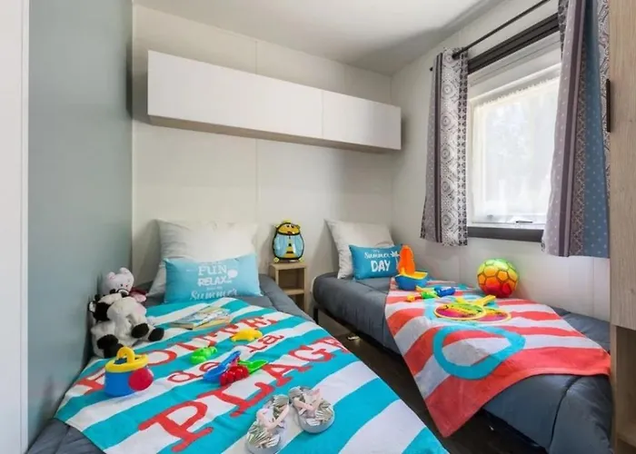 Zecamping 4 Etoiles Familial Espace Aquatique Locatif Tv Lv Clim Kamp alanı 4*