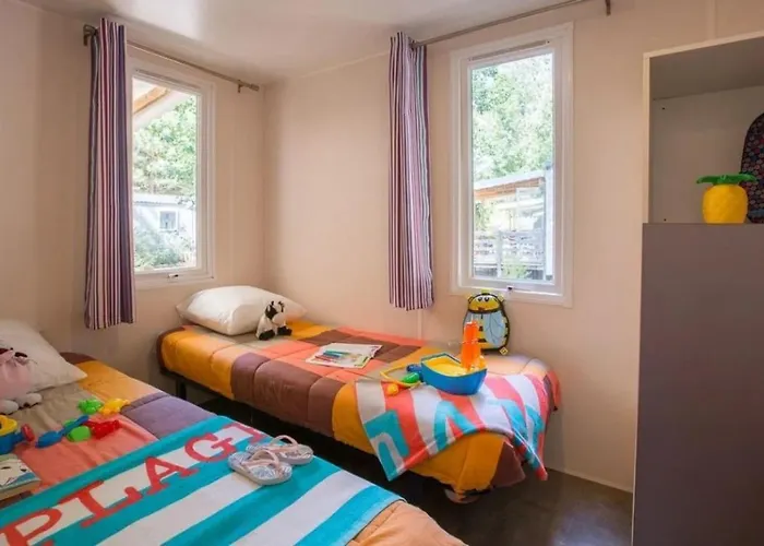Zecamping 4 Etoiles Familial Espace Aquatique Locatif Tv Lv Clim Kamp alanı Sérignan